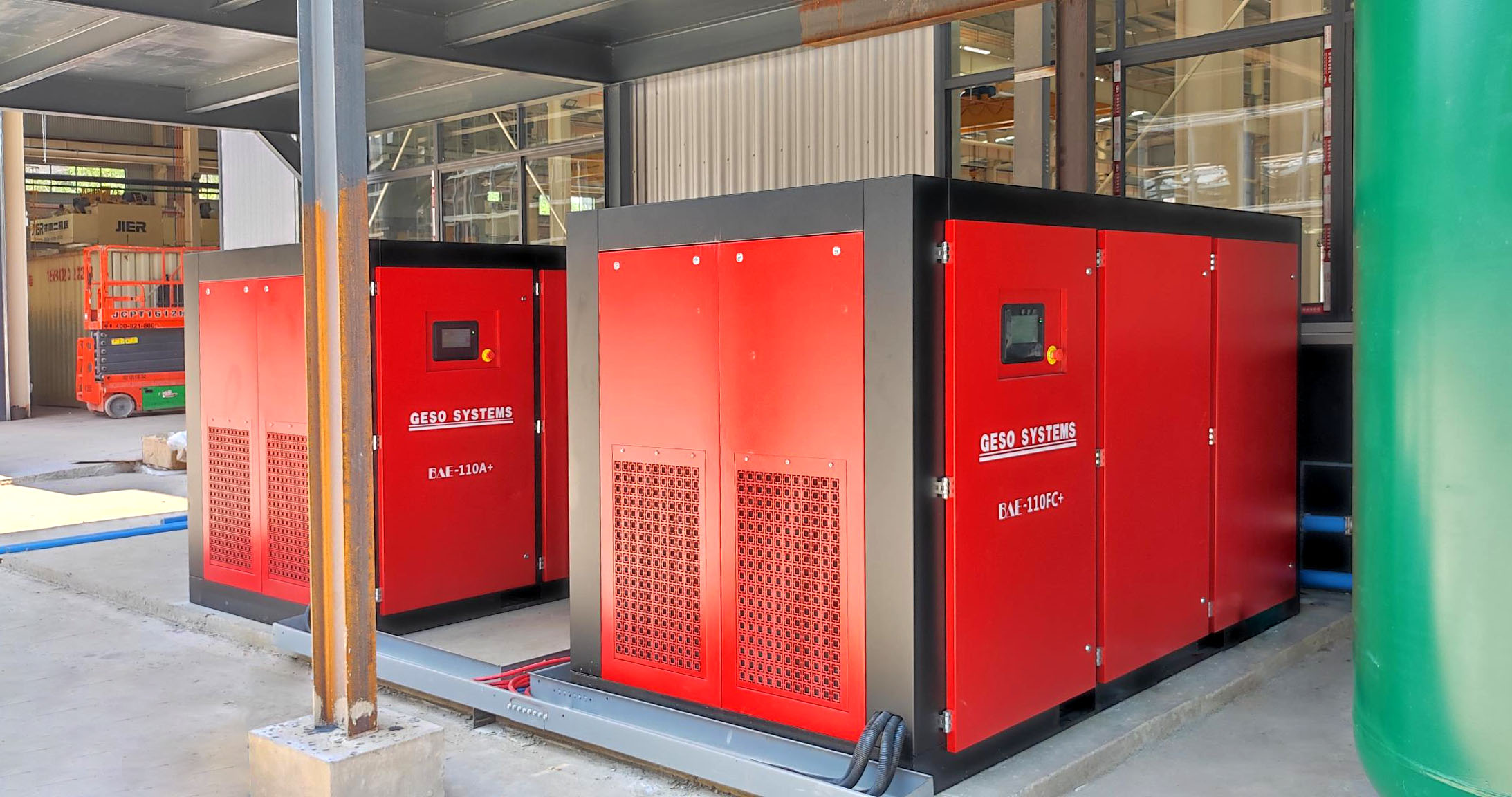 Повітряні компресори допомагають нафтохімічній промисловості досягти ефективного виробництва та безпечної роботи.